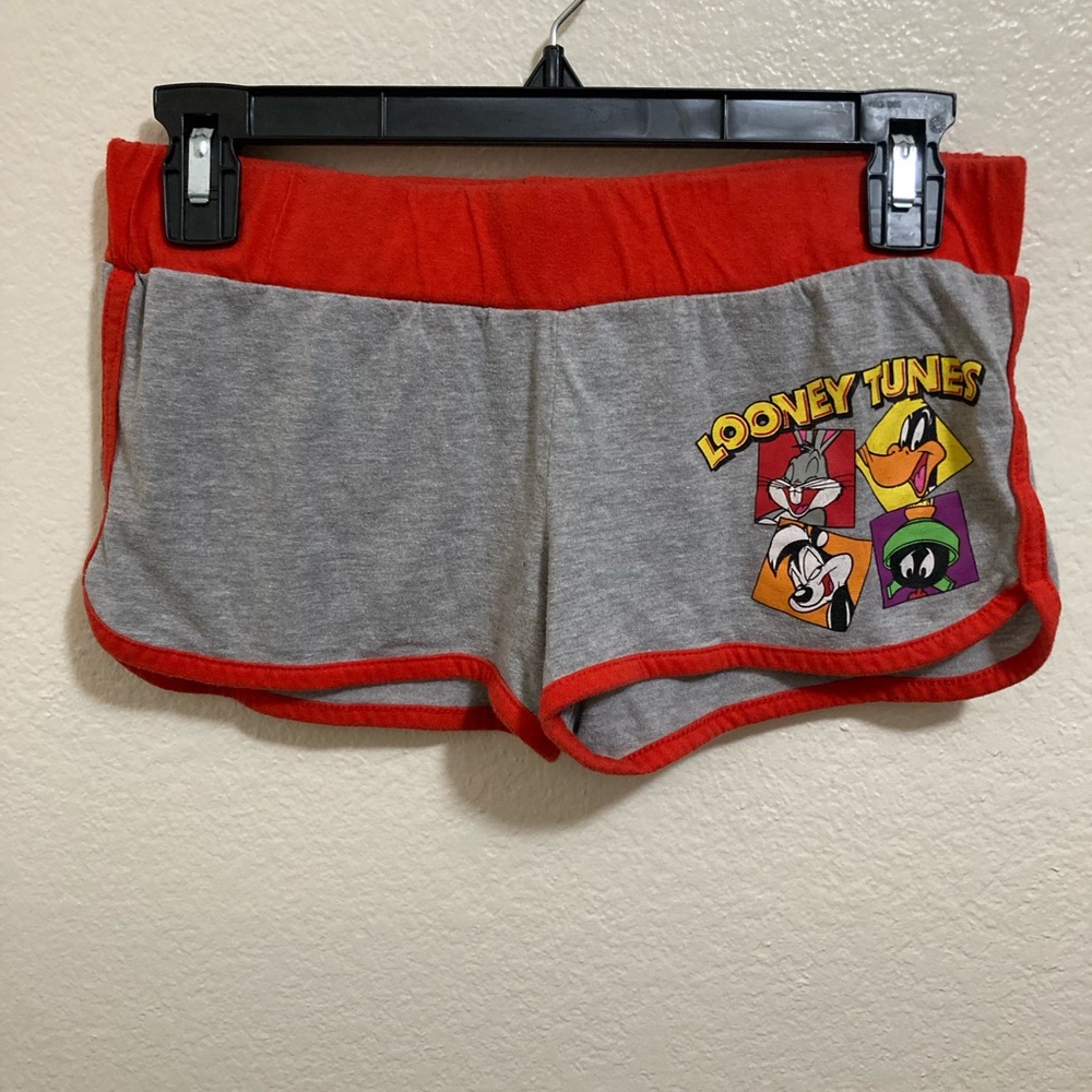 🆓 Looney Tunes Shorts
